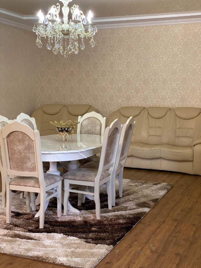 Golden Star Kazbegi Hotel Екстериор снимка